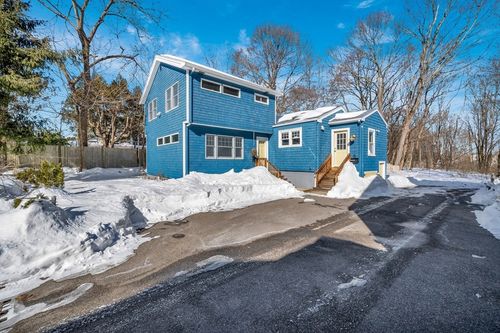 6-6 Smith Ln, Manchester, MA, 01944-1568 | Card Image