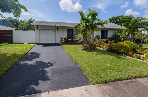 19311 Sterling Dr, Cutler Bay, FL, 33157-7721 | Card Image