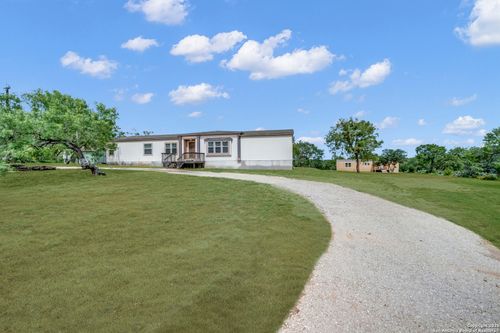 6 River Bluff Dr, Lytle, TX, 78052-3718 | Card Image