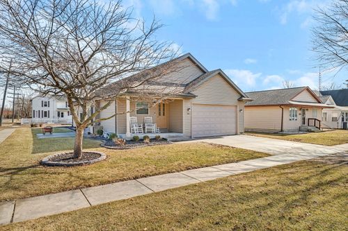 368 Crotty Ave, Seneca, IL, 61360-9695 | Card Image