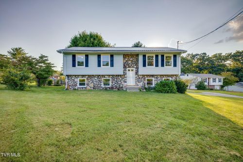 101 Popular Grove Rd, Elizabethton, TN, 37643-5366 | Card Image