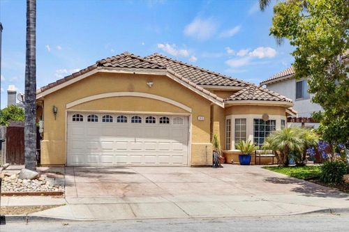 1913 Declaration St, Salinas, CA, 93906-5045 | Card Image