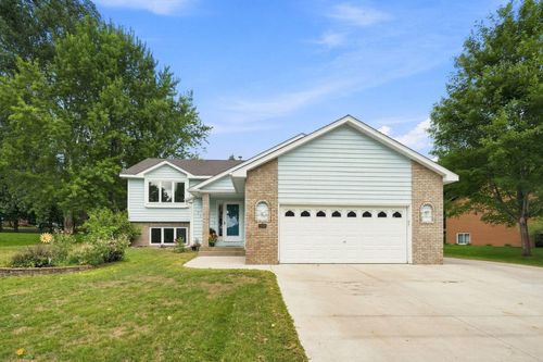 1827 Haller Way, Saint Cloud, MN, 56301-9562 | Card Image