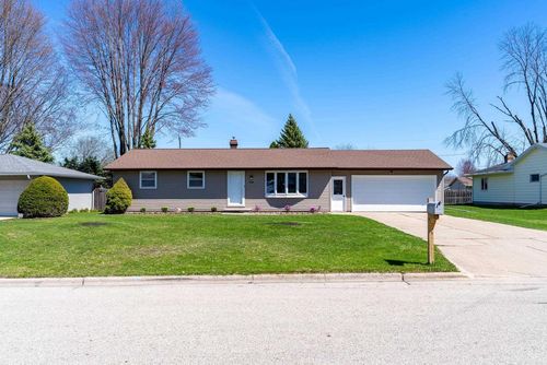 838 Marydale Drive, Howard, WI, 54313 | Card Image