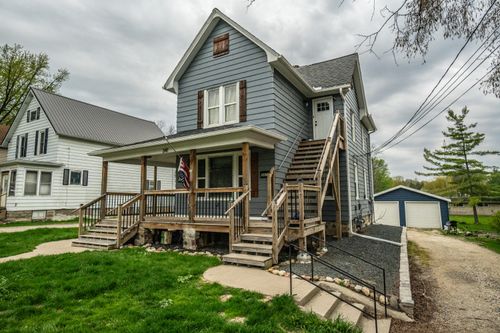 341 N Walnut St, MAYVILLE, WI, 53050-1135 | Card Image