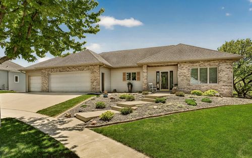 2708 Century Ln Ne, Rochester, MN, 55906-7628 | Card Image