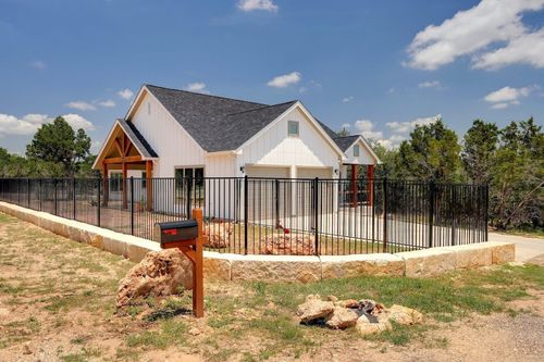 2 Cherokee Trl, Wimberley, TX, 78676 | Card Image