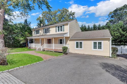 277 Shelter Rd, Ronkonkoma, NY, 11779-4846 | Card Image