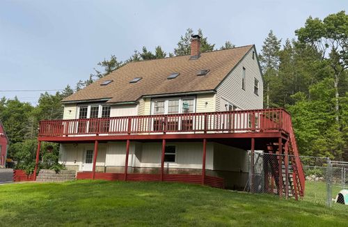 29 Tandy Rd, Deerfield, NH, 03037-1526 | Card Image