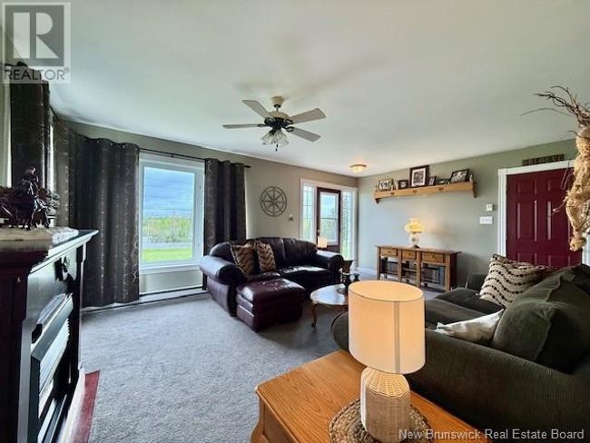 7 4 Rte, House other with 3 bedrooms, 3 bathrooms and null parking in Harvey York Co NB | Image 10