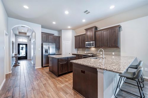 211 Clementine Ct, Montgomery, TX, 77316-1643 | Card Image