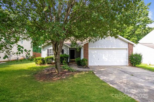 1813 Cagney St, Charlotte, NC, 28262-3522 | Card Image