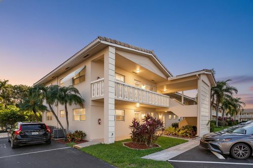 apt-212e-2131 Ne 42nd Ct, Lighthouse Point, FL, 33064-9031 | Card Image