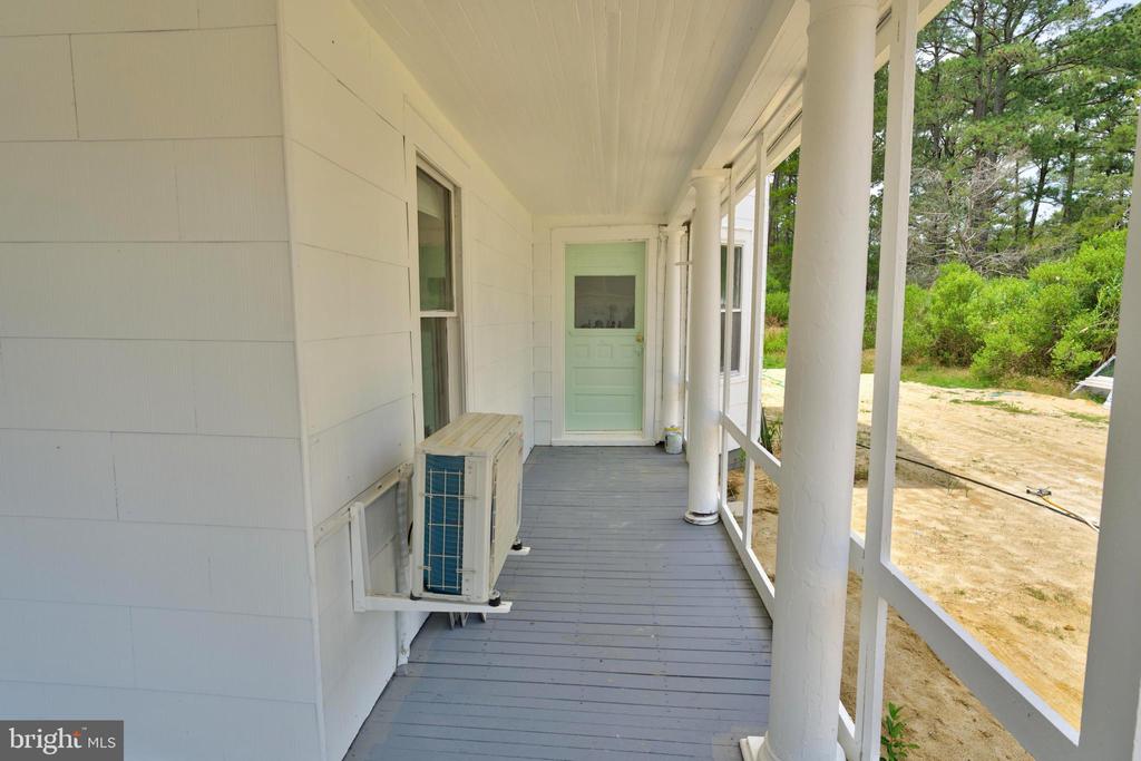 Residential in CRISFIELD 3