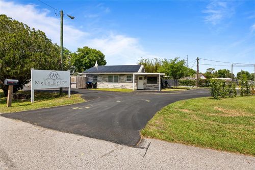 5424 Edgewater Dr, Orlando, FL, 32810-5238 | Card Image