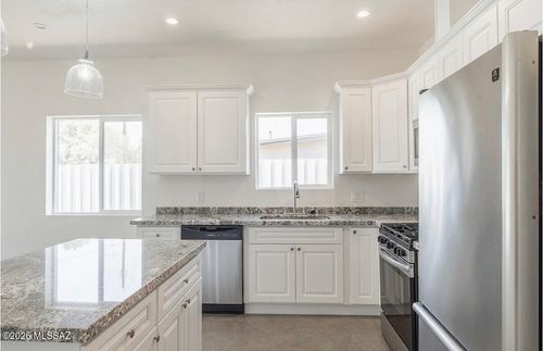 2-4153 E Bermuda Street, Tucson, AZ, 85712 | Card Image