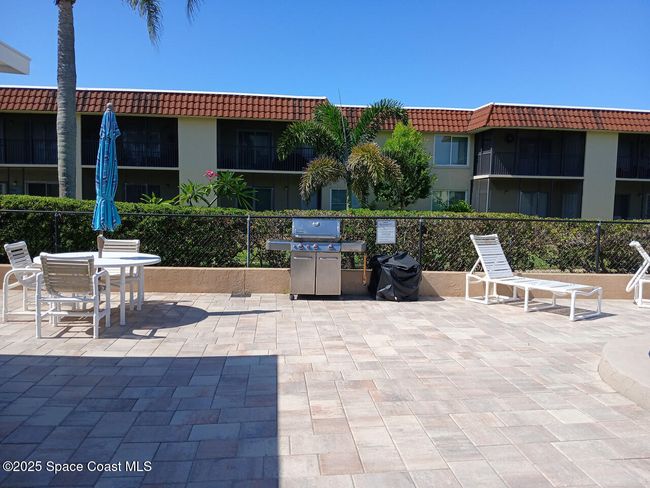 Grilling Area | Image 20