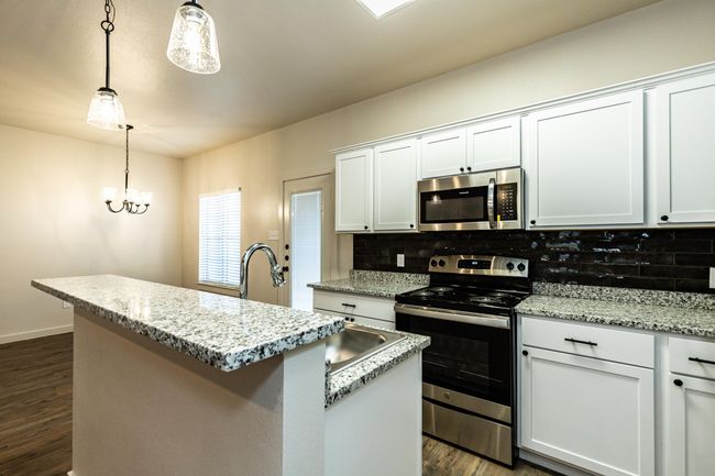2532 138 Th St, House other with 2 bedrooms, 3 bathrooms and null parking in Lubbock TX | Image 12