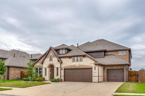 1945 Cedarwood Dr, Glenn Heights, TX, 75154-8304 | Card Image