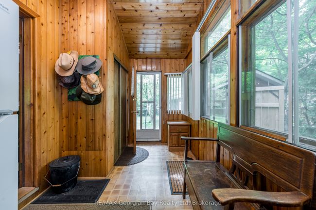 23 Duquette Crt, House other with 3 bedrooms, 2 bathrooms and 1 parking in Tiny ON | Image 8