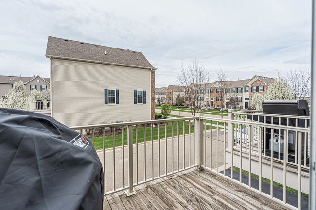 525 Town Center Blvd, Townhouse with 3 bedrooms, 3 bathrooms and 2 parking in Gilberts IL | Image 21