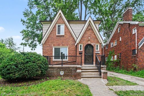 5911 Yorkshire Rd, Detroit, MI, 48224-2040 | Card Image