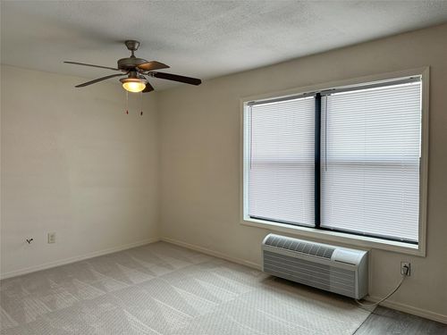 apt-11-4705 Lyons Ave, Houston, TX, 77020-4359 | Card Image