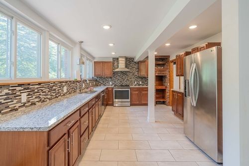 16 Foster Rd, Lexington, MA, 02421-5506 | Card Image