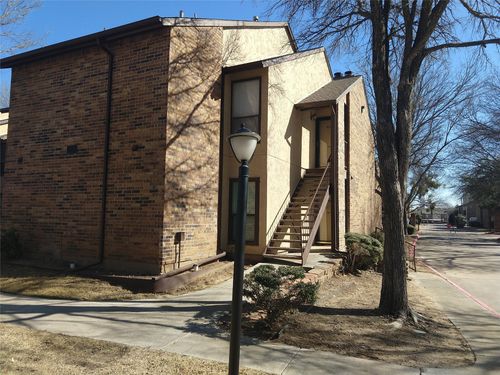 4324-2101 Rainbow Dr, Arlington, TX, 76011-9315 | Card Image