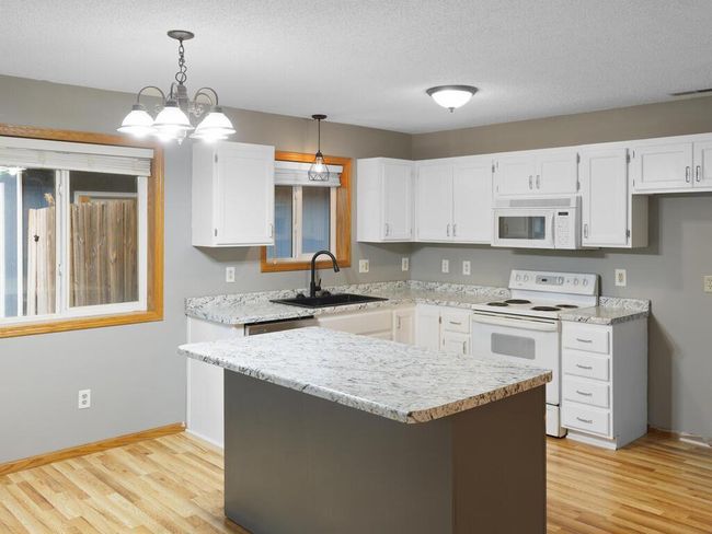 403 Circle Dr Braham MN 55006 USA-016-027-016-MLS_Size.jpg | Image 4