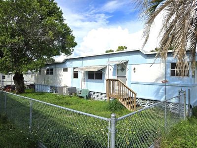 7215 Lofty Drive, House other with 2 bedrooms, 1 bathrooms and null parking in Port Richey FL | Image 1