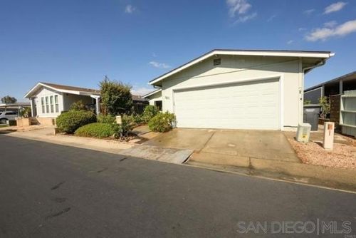 1811 Lynx Gln, Escondido, CA, 92026-3330 | Card Image