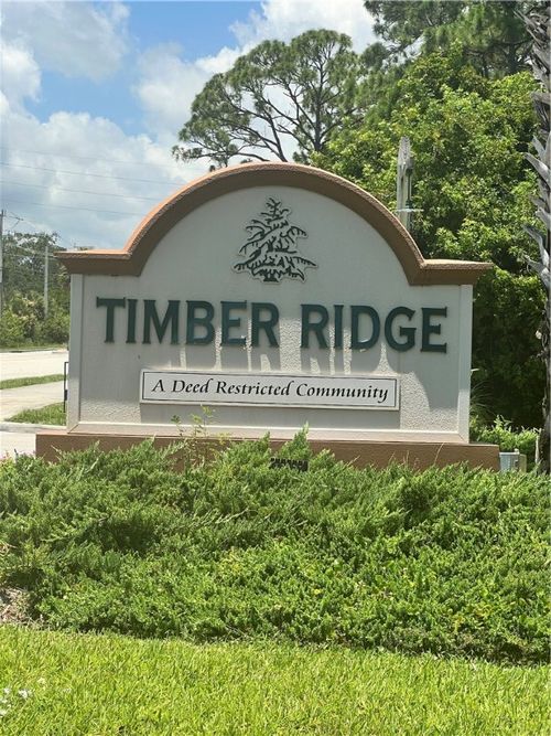 202-602 Centre Ct Sw, Vero Beach, FL, 32962-5595 | Card Image
