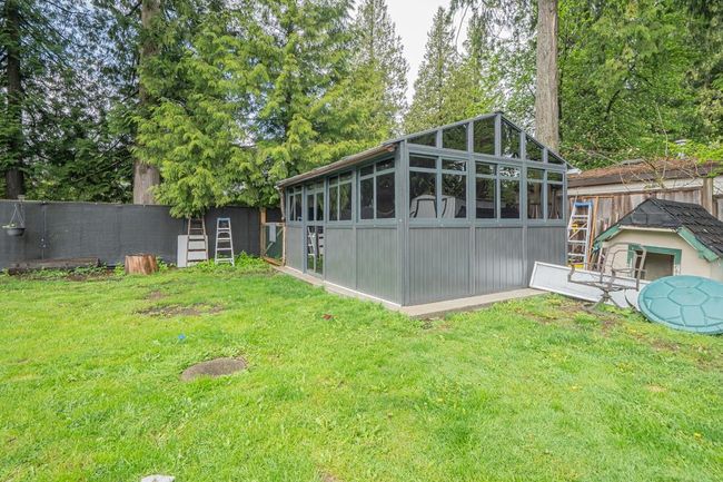 4339 200 Street, House other with 3 bedrooms, 1 bathrooms and 6 parking in Langley BC | Image 3
