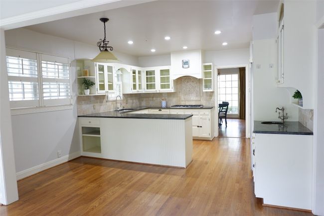 2203 Griswold Ln, House other with 4 bedrooms, 4 bathrooms and 4 parking in Austin TX | Image 12