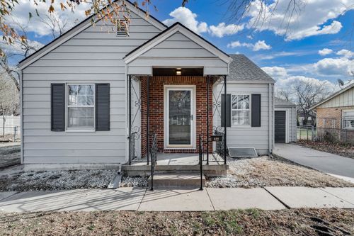 832 N Young St, Wichita, KS, 67212-2624 | Card Image