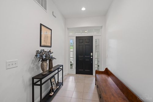 10036 Laurel Glen Dr, Loveland, OH, 45140-7914 | Card Image
