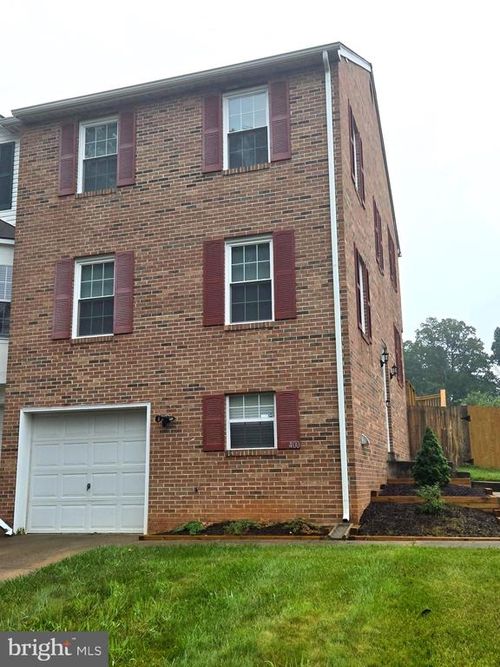 400 Cabin Ct, STAFFORD, VA, 22554-3771 | Card Image
