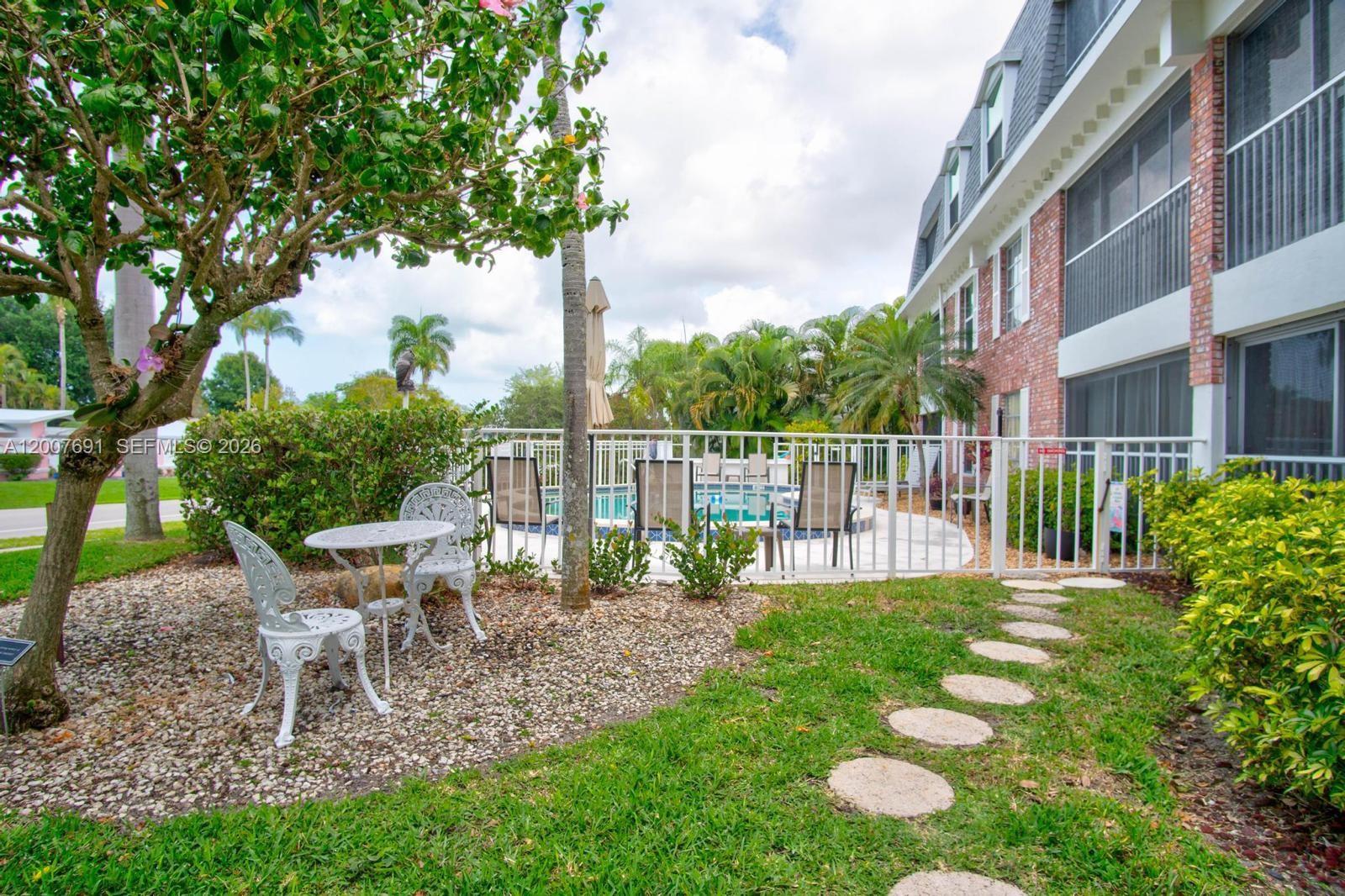Residential in Naples 3