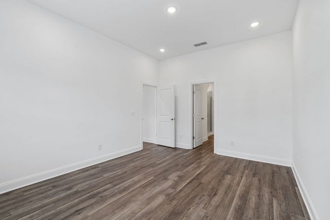 Primary suite downstairs! | Image 18