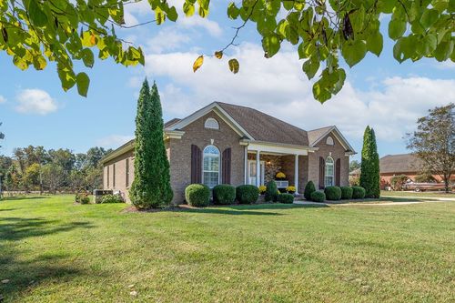 114 Hummingbird Ln, Lawrenceburg, TN, 38464-8357 | Card Image