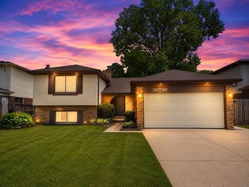 36730 Engleside Dr, Sterling Heights, MI, 48310-4547 | Card Image