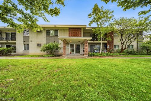 203-1408 Golden Gate Blvd, Mayfield Heights, OH, 44124-1860 | Card Image
