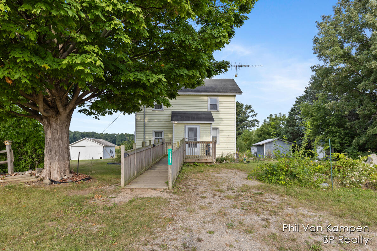 Harwood Rd, Ionia, MI 48846