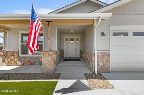 818 S Torrey Pines Dr, Williams, AZ, 86046-9173 | Card Image