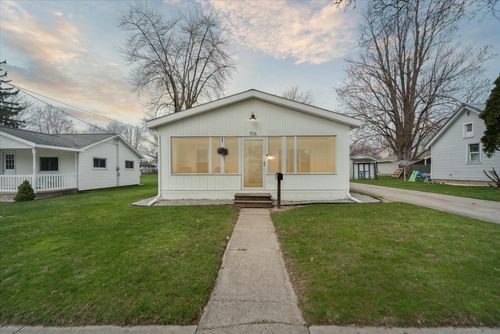 706 S Church St, Saint Johns, MI, 48879-2130 | Card Image