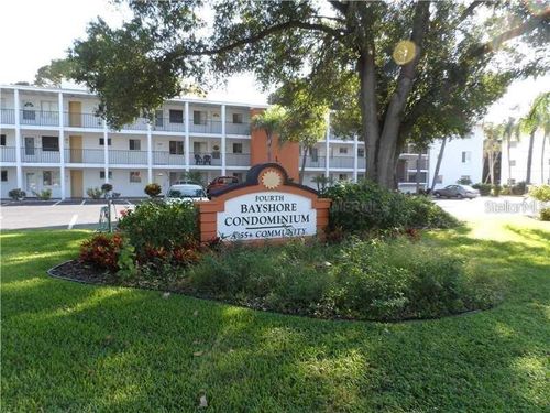 c7-2203 Canal Dr, BRADENTON, FL, 34207-4526 | Card Image