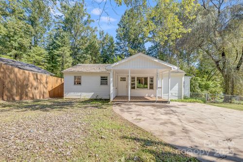 127 Shadowlawn Dr, Asheville, NC, 28806-1281 | Card Image