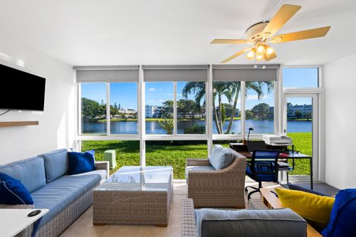 1111 Cambridge E, Deerfield Beach, FL, 33442-3309 | Card Image