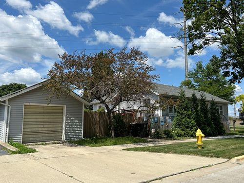 5002 Glencoe Ave, Mc Cook, IL, 60525-7803 | Card Image